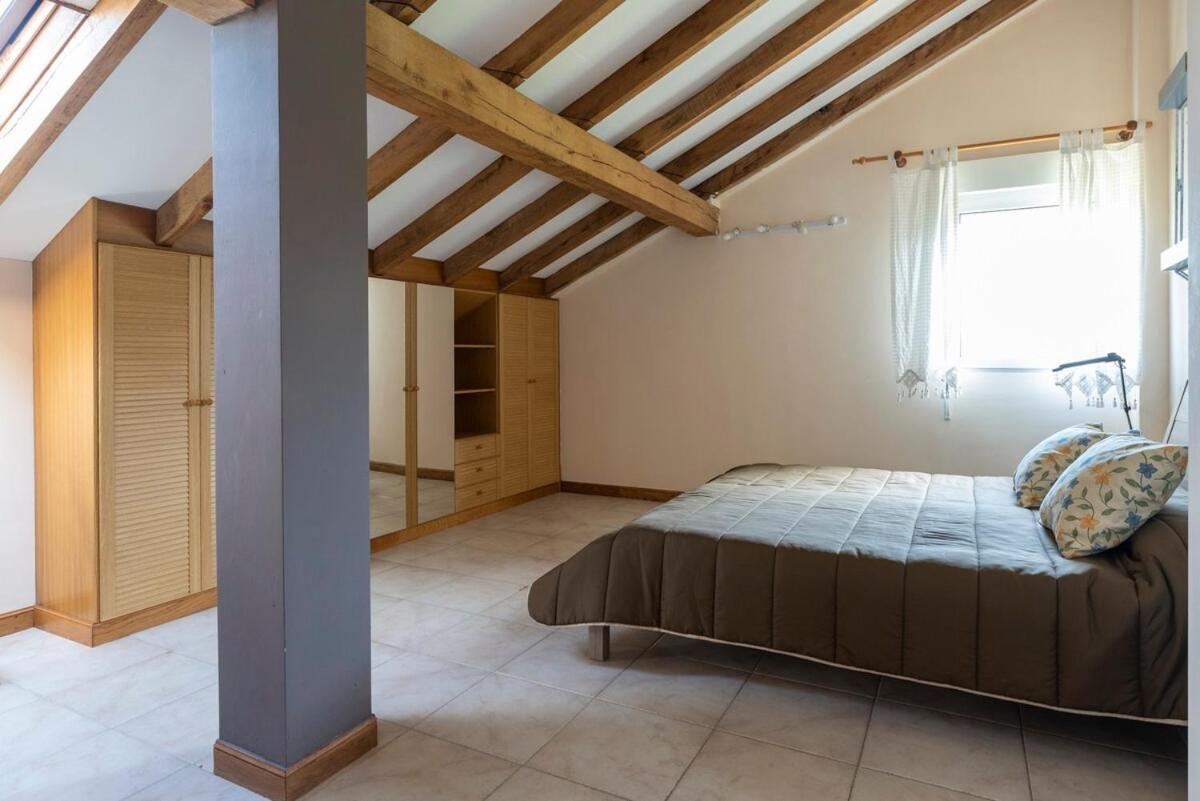 Bárcena de Cicero Casa Con Jardin En Gamaヴィラ エクステリア 写真