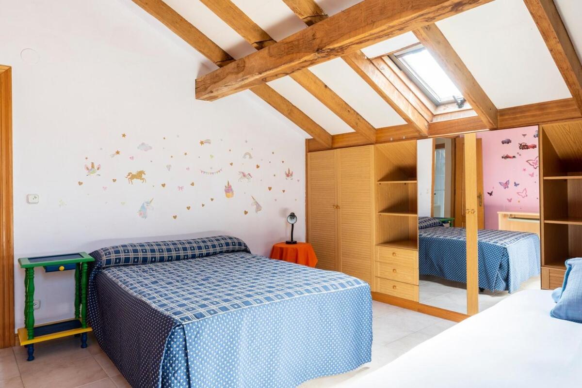 Bárcena de Cicero Casa Con Jardin En Gamaヴィラ エクステリア 写真