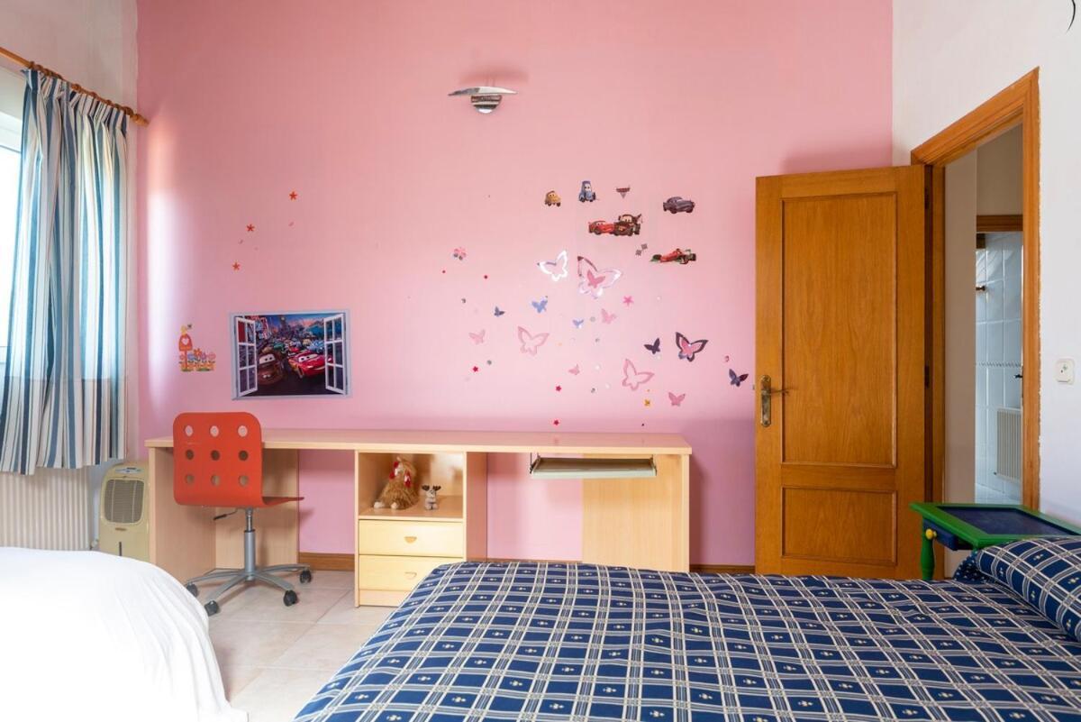 Bárcena de Cicero Casa Con Jardin En Gamaヴィラ エクステリア 写真