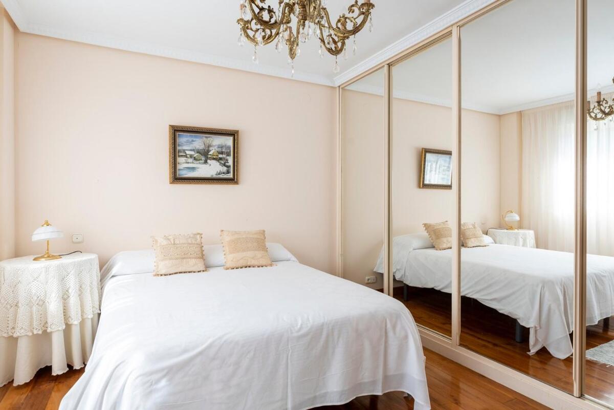 Bárcena de Cicero Casa Con Jardin En Gamaヴィラ エクステリア 写真