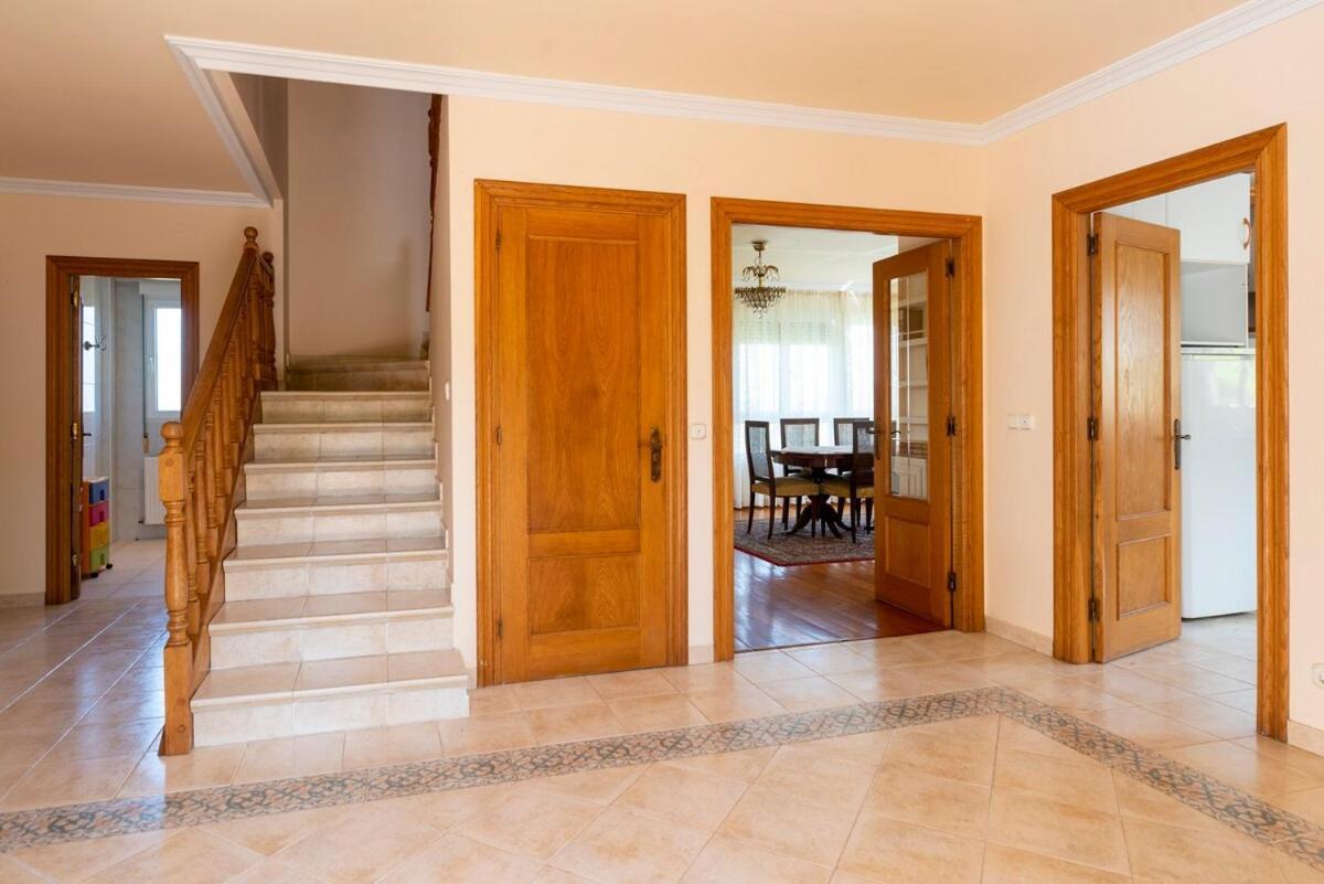 Bárcena de Cicero Casa Con Jardin En Gamaヴィラ エクステリア 写真